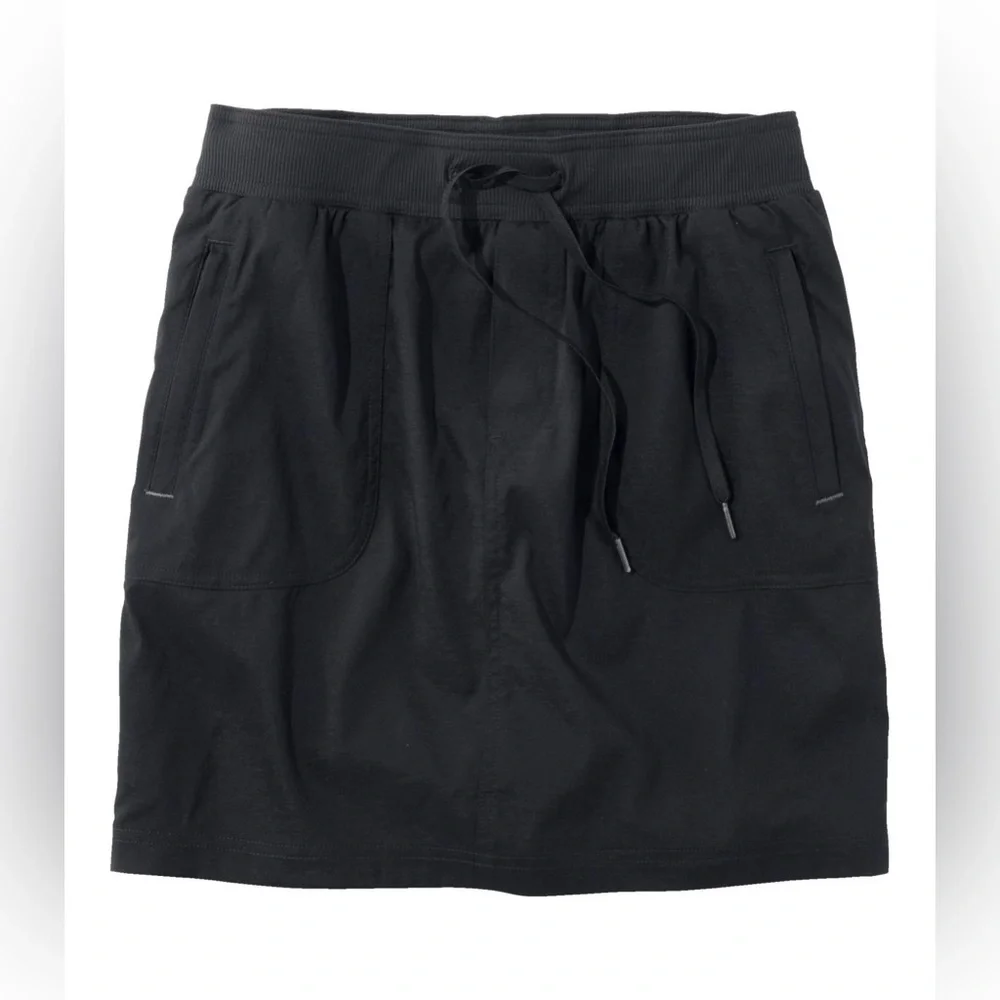 L.L. Bean Black Vista Camp Skort - Picture 2 of 8